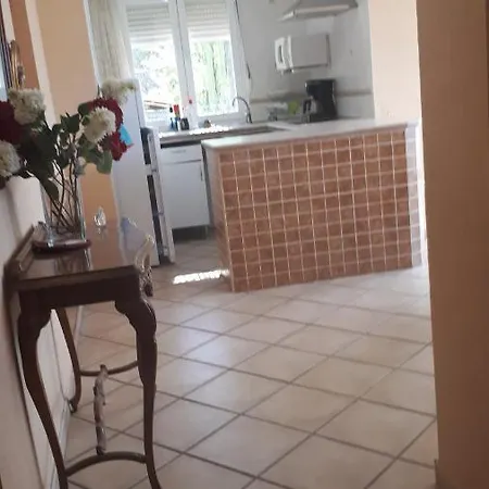 Christina Apartment *